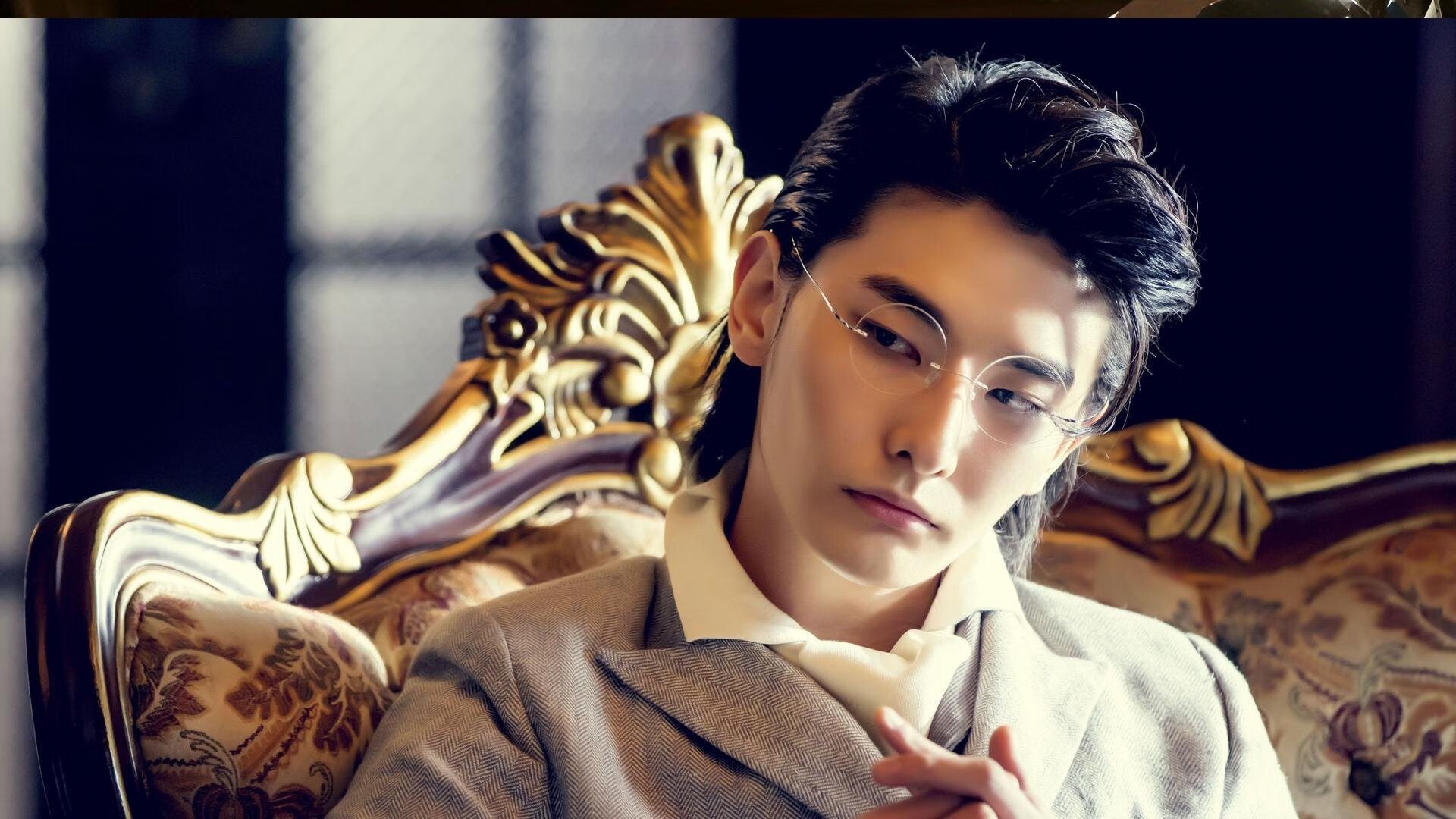 “雪地追逐:白色战场上的速度传奇”,007雪地追逐